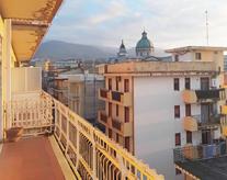 BARCELLONA: AMPIO 5 LOCALI IN CENTRO in Vendita